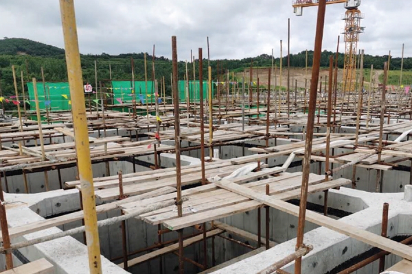 歐西建材為您分享PVC防水卷材滿粘法施工工藝！